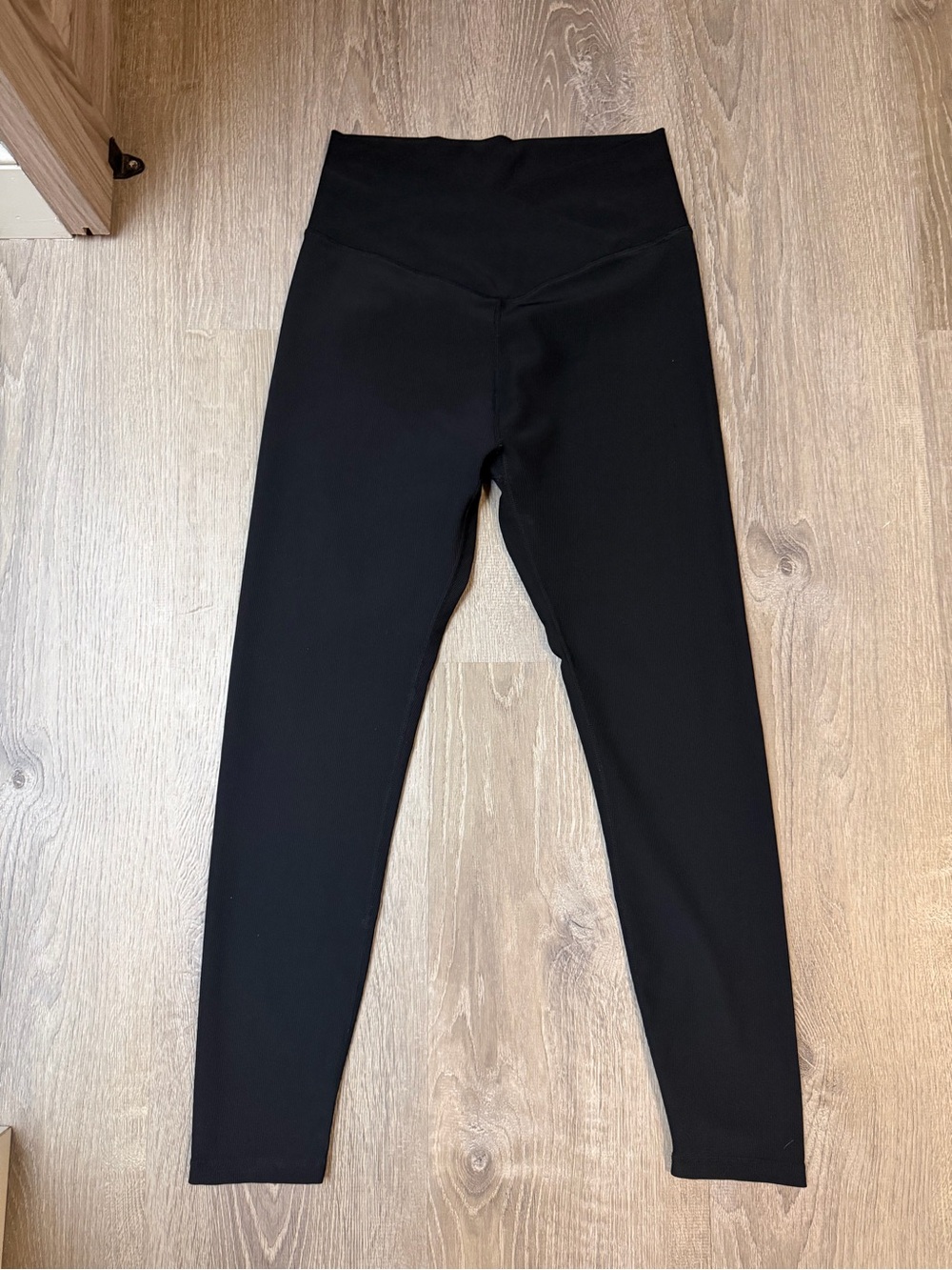 WILO Black Ribbed Cross over Waist Leggings